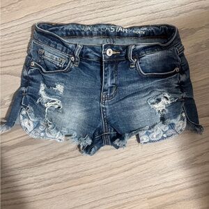 Y2K Style Vanilla Star Shorts With Peek A Boo Pockets Size 0